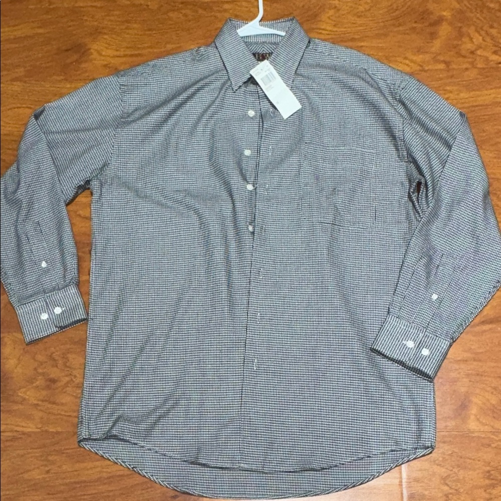 Black & White Houndstooth Men’s Button down- NWT’s